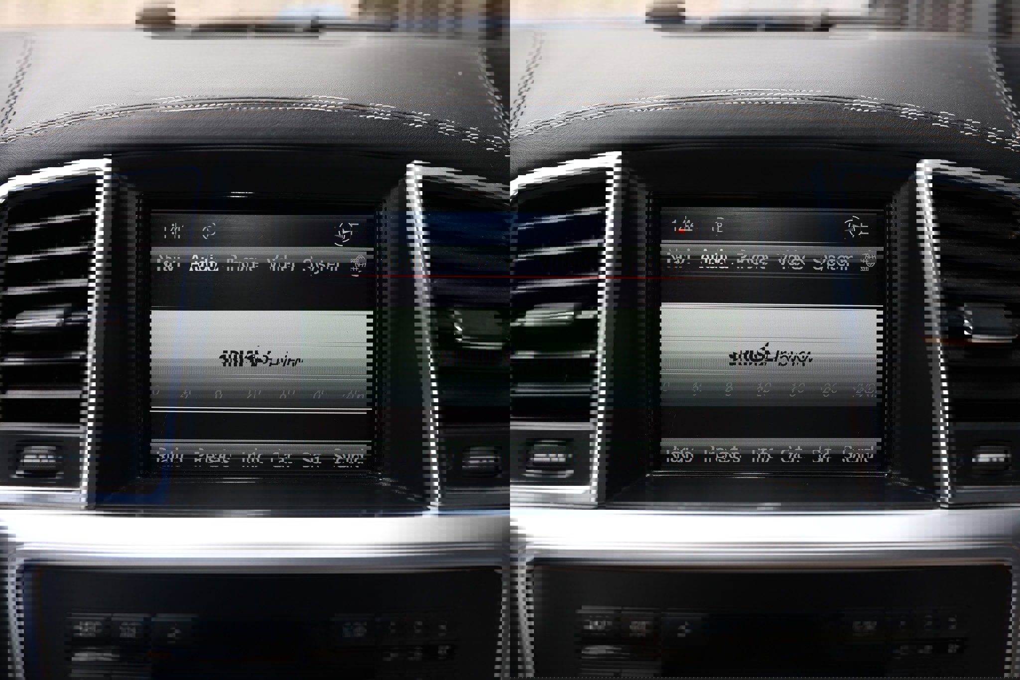 Used 2015 Mercedes-Benz GL 63 AMG 4MATIC image 49