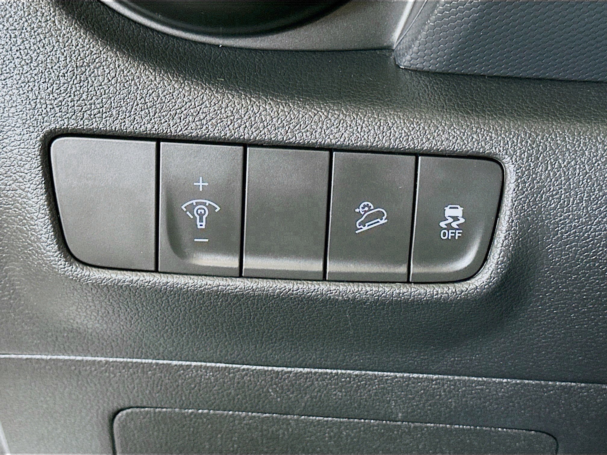 Used 2022 Hyundai Kona SEL image 16