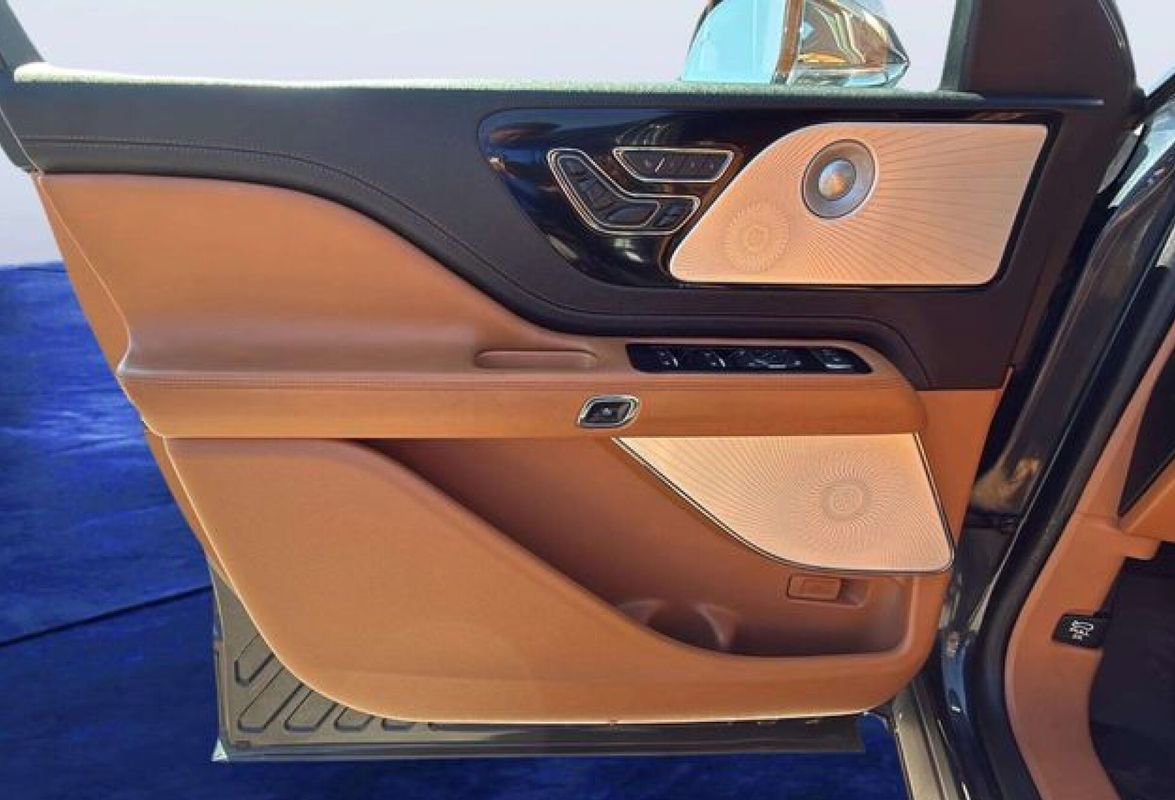 Used 2020 Lincoln Aviator Black Label w/ Dynamic Handling Package image 18