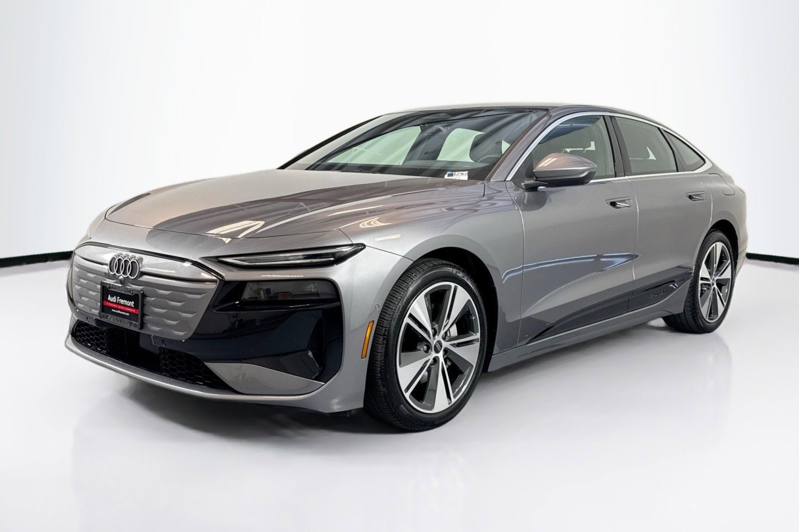 Used 2025 Audi A6 e-tron Premium w/ Convenience Package image 1