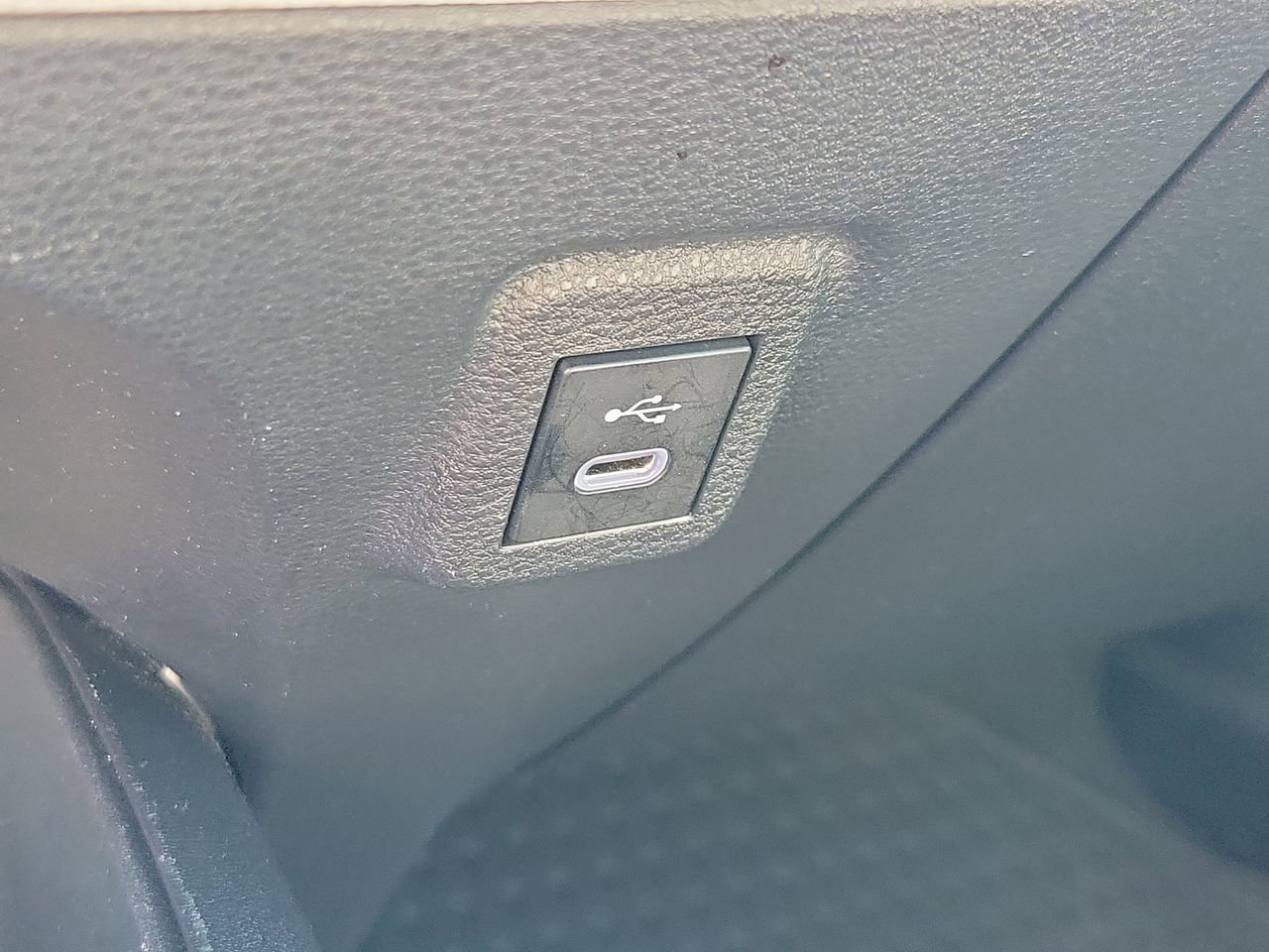 Used 2023 Toyota Corolla SE image 28