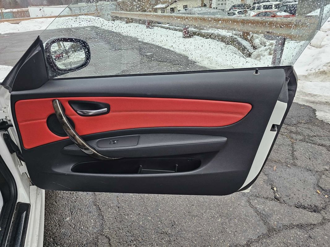 Used 2011 BMW 128i Coupe image 12