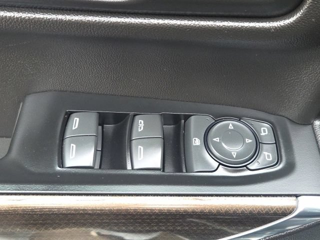 Used 2019 Chevrolet Silverado 1500 LT w/ True North Edition AWD/4WD image 18