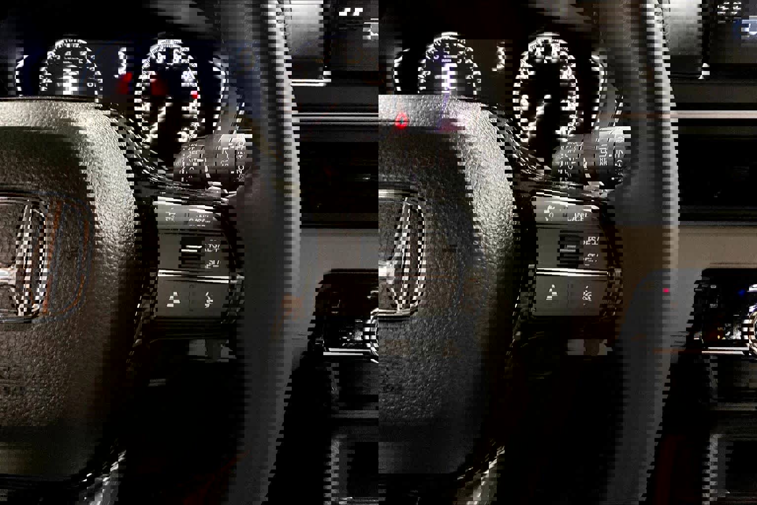 Used 2025 Honda Pilot EX-L image 25