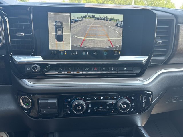 Used 2022 Chevrolet Silverado 1500 High Country w/ Technology Package image 14