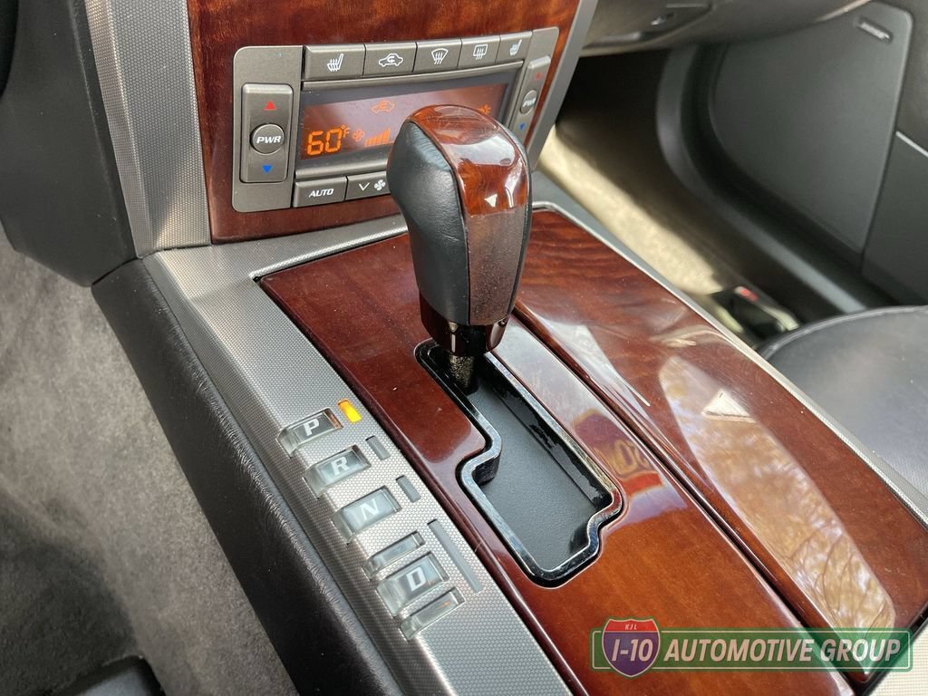 Used 2007 Cadillac XLR RWD image 26