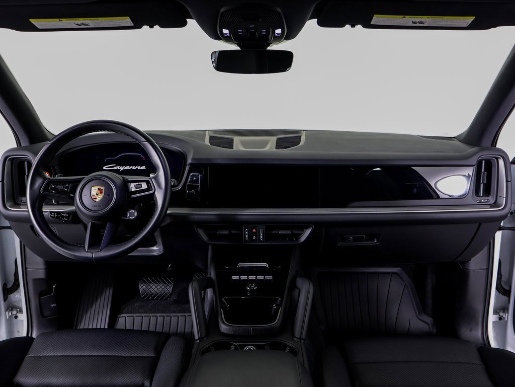 Used 2024 Porsche Cayenne image 11