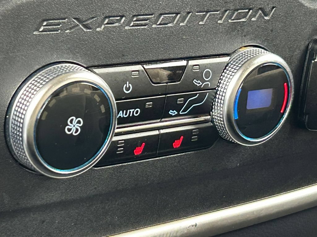 Used 2024 Ford Expedition Max Limited RWD image 30