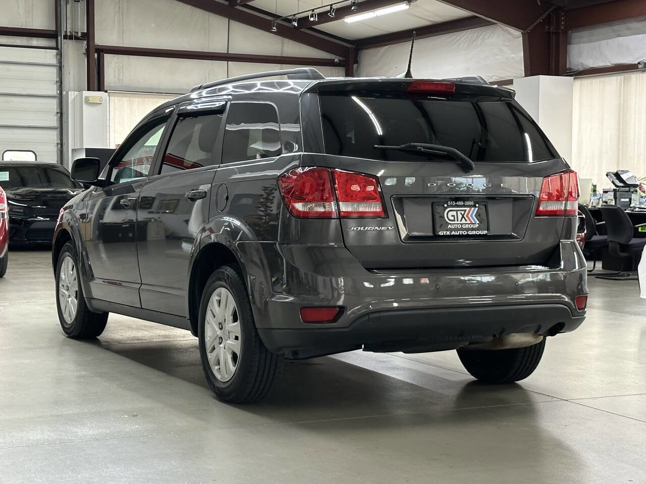 Used 2019 Dodge Journey SE w/ Premium Group image 4