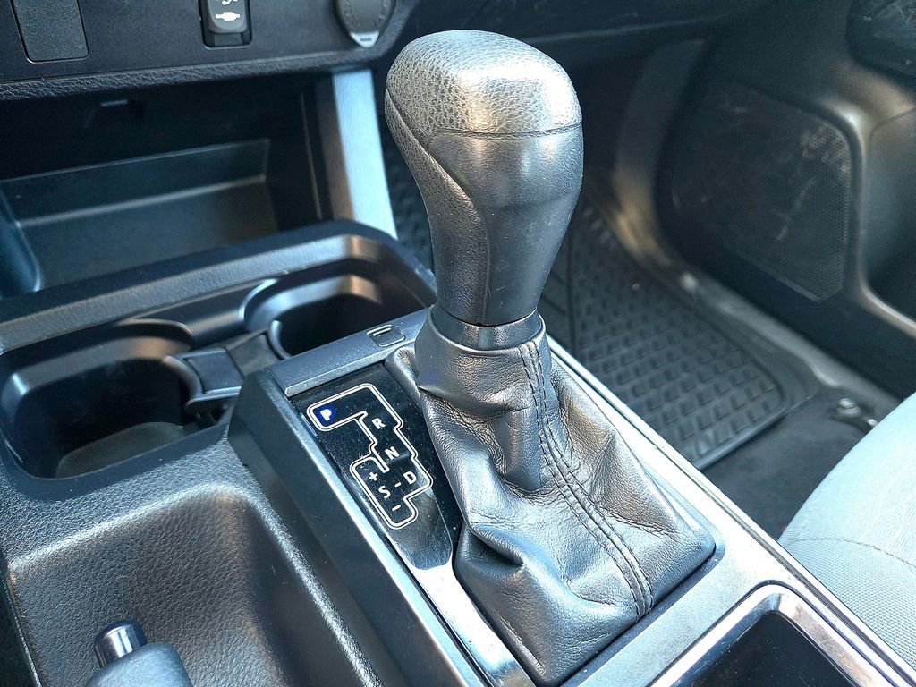 Used 2018 Toyota Tacoma SR w/ SR Convenience Package image 19