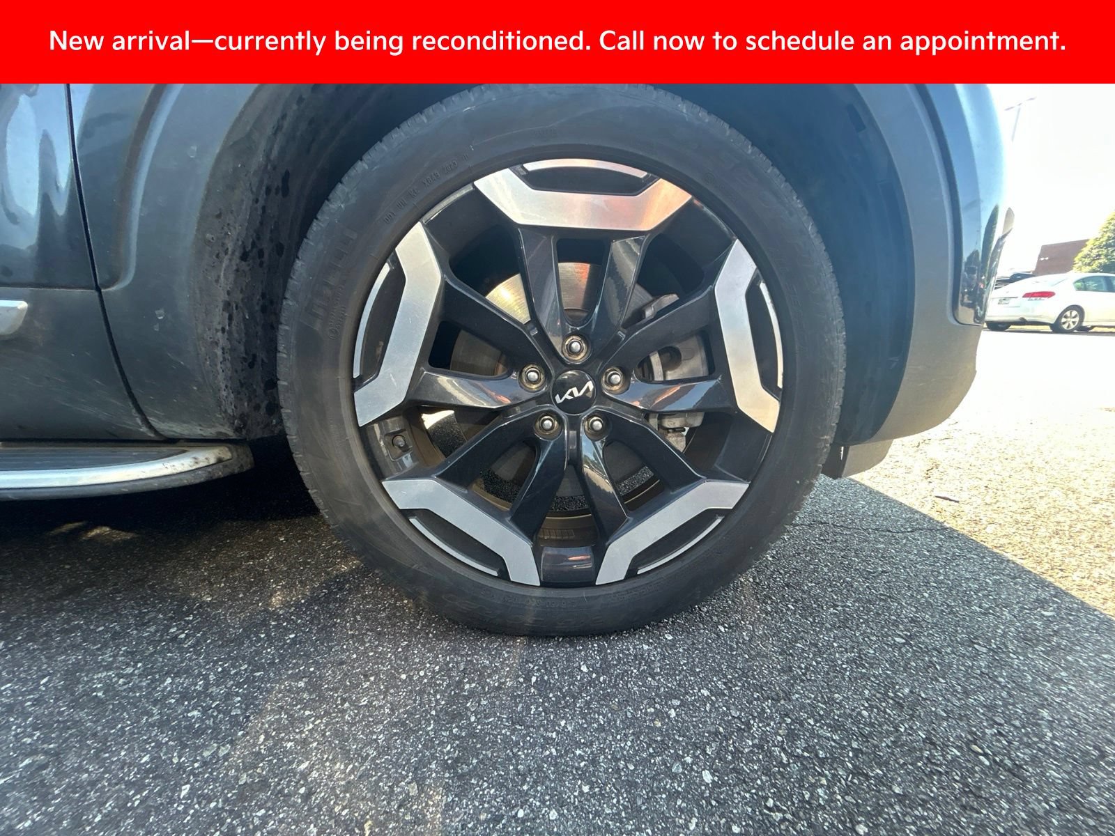 Certified 2024 Kia Telluride EX w/ EX Captain's Chair Package AWD/4WD image 4