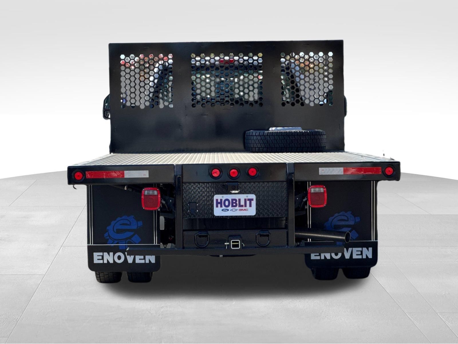 Used 2024 Ford F550 4x4 Regular Cab Super Duty image 4