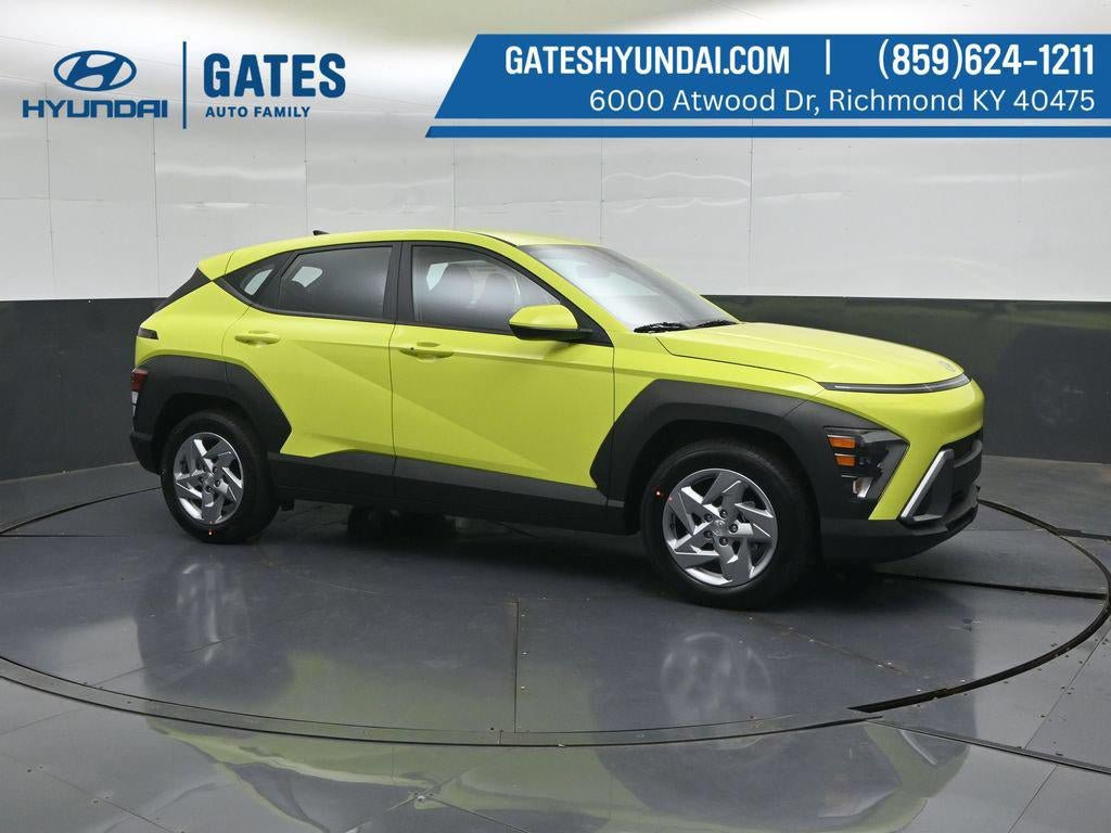 New 2027 Hyundai Kona SE FWD image 1