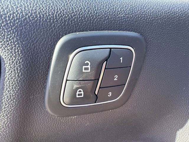 Used 2023 Ford Escape Platinum AWD/4WD image 26