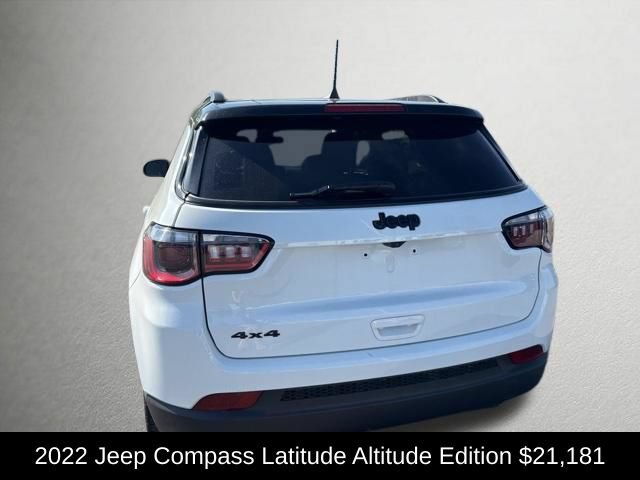 Used 2022 Jeep Compass Latitude w/ Convenience Group AWD/4WD image 4