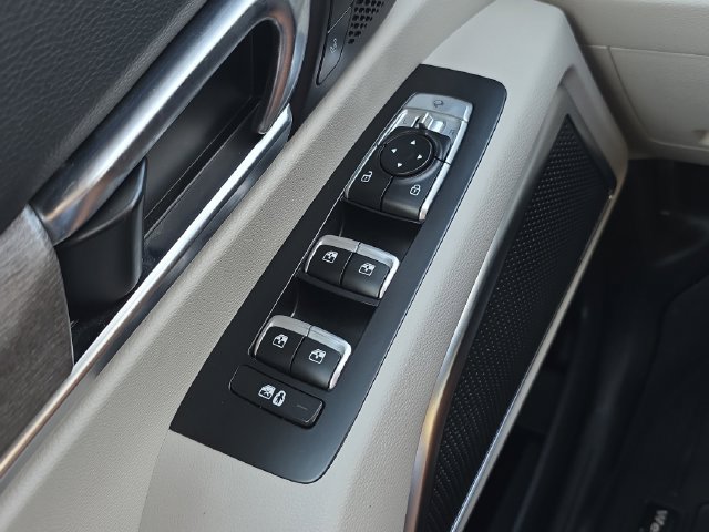 Used 2020 Kia Telluride SX FWD image 19