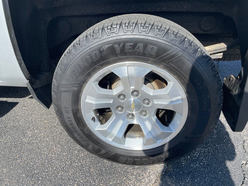 Used 2018 Chevrolet Silverado 1500 LT w/ All Star Edition AWD/4WD image 4