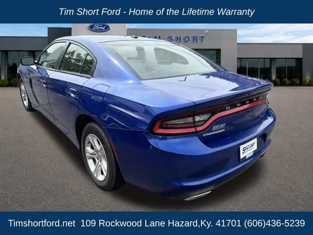 Used 2020 Dodge Charger SXT w/ Leather Interior Group RWD image 10