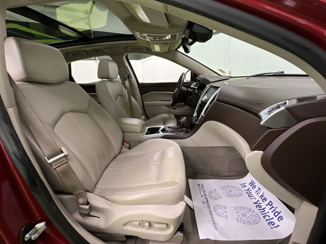 Used 2015 Cadillac SRX Luxury w/ Driver Awareness Package AWD/4WD image 30