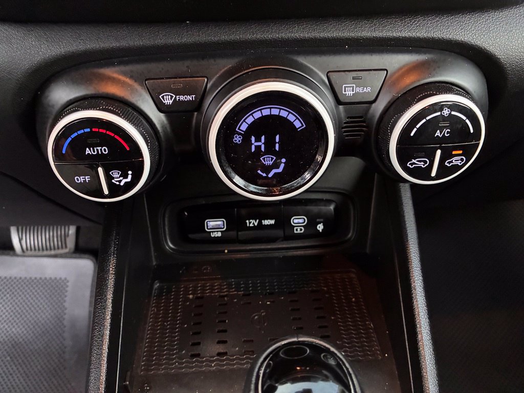 Certified 2024 Hyundai Venue Limited FWD image 35