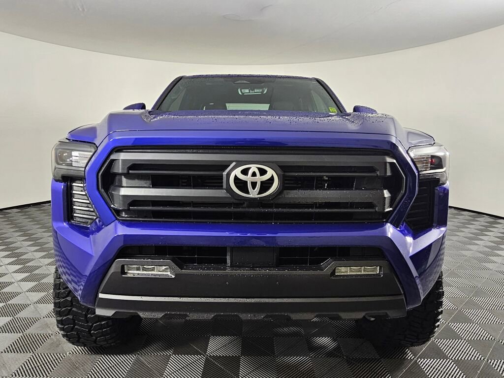 Used 2024 Toyota Tacoma SR5 image 8