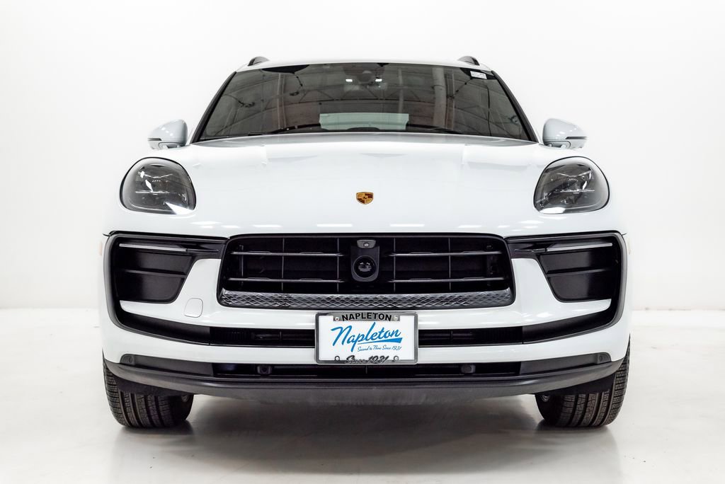 Used 2022 Porsche Macan image 4