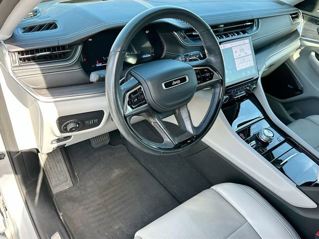 Used 2021 Jeep Grand Cherokee L Overland w/ Advanced Protech Group III image 9