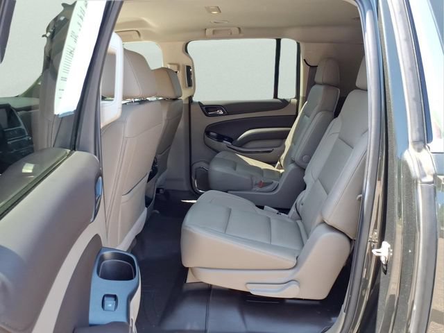 Used 2019 Chevrolet Suburban LT w/ Luxury Package AWD/4WD image 10
