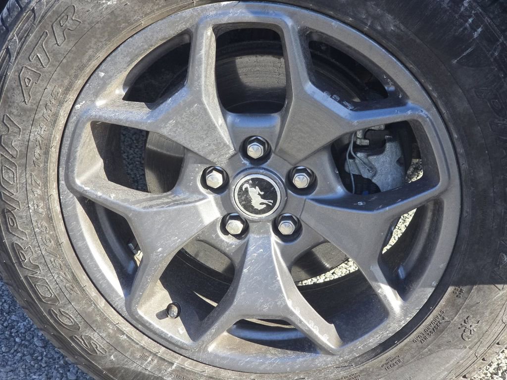 Used 2024 Ford Bronco Sport Badlands image 9