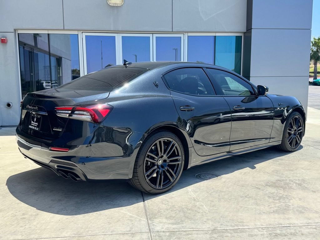 Certified 2023 Maserati Ghibli Modena RWD image 8