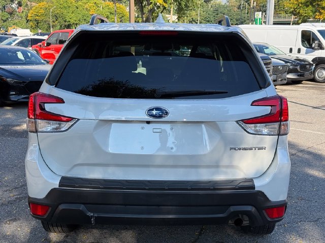 Used 2020 Subaru Forester Premium AWD/4WD image 9