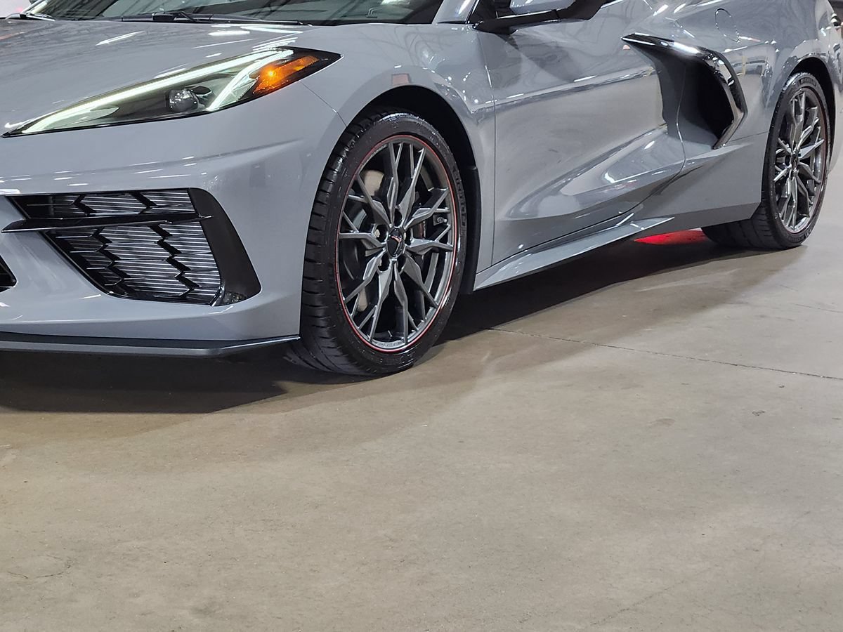 Used 2025 Chevrolet Corvette Stingray Preferred Conv w/ Z51 Performance Package RWD image 19