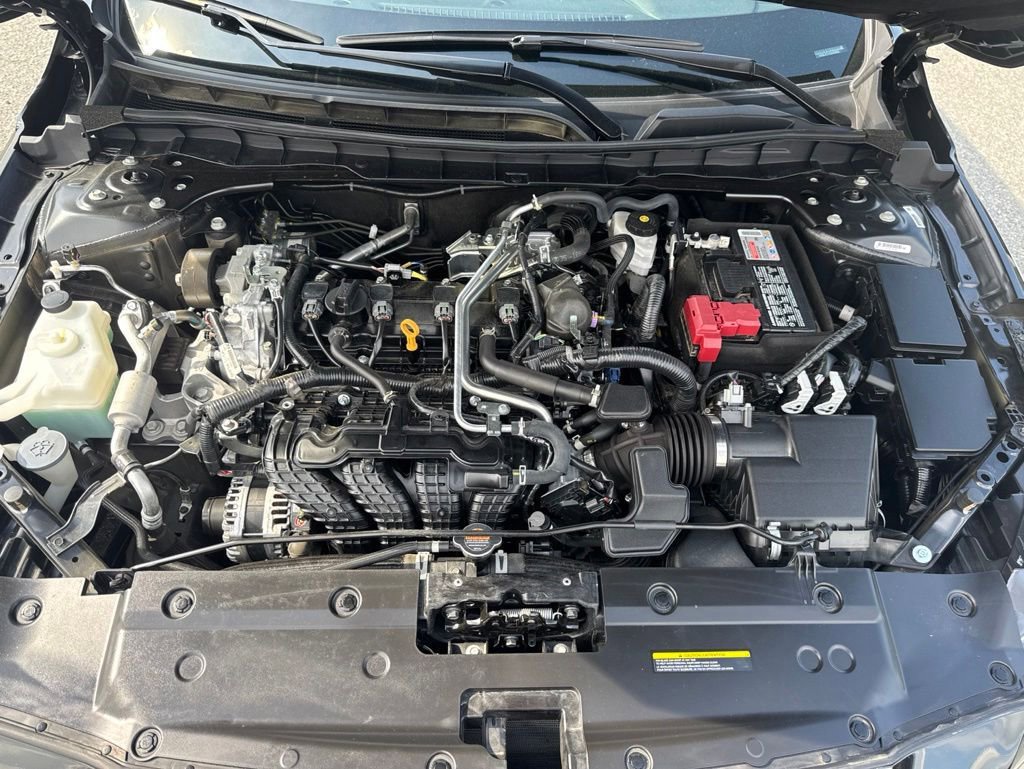 Used 2025 Nissan Altima 2.5 SR FWD image 23