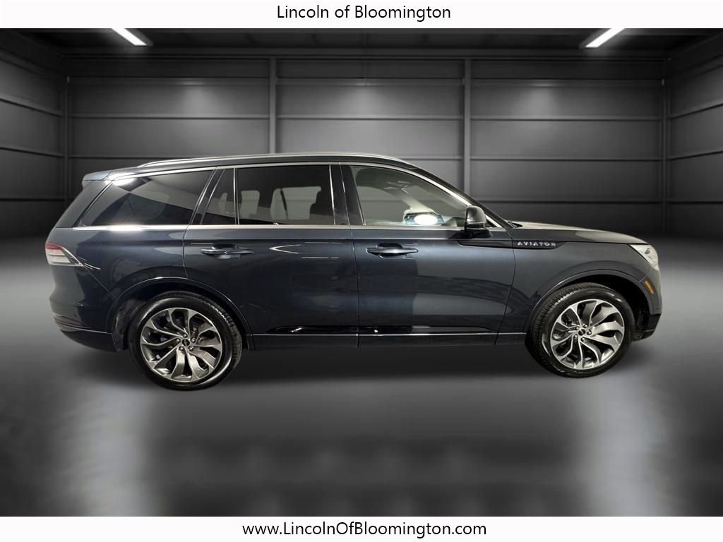 Used 2023 Lincoln Aviator Grand Touring w/ Equipment Group 301A AWD/4WD image 8