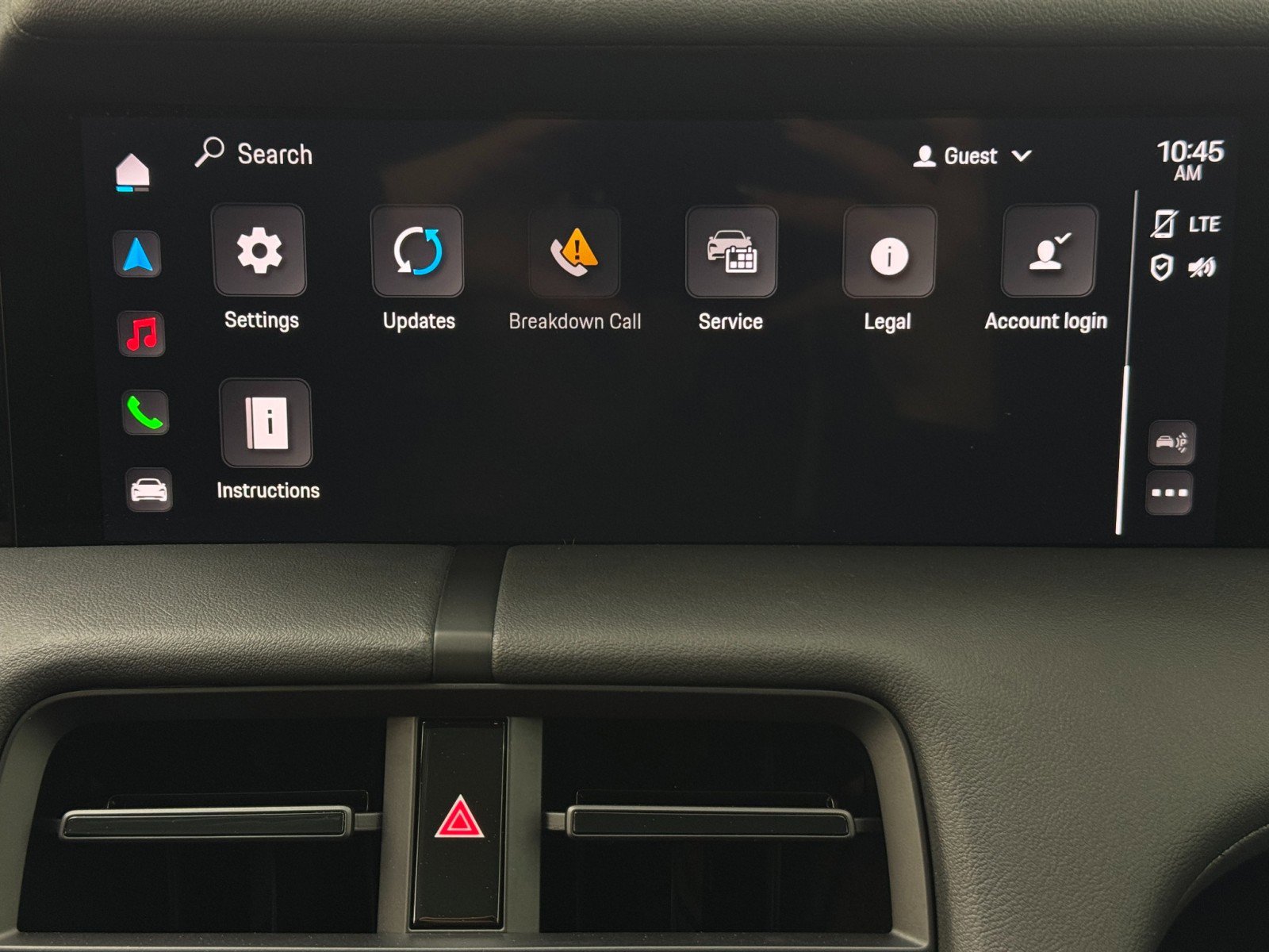 Used 2024 Porsche Taycan 4 Cross Turismo w/ Premium Package AWD/4WD image 28