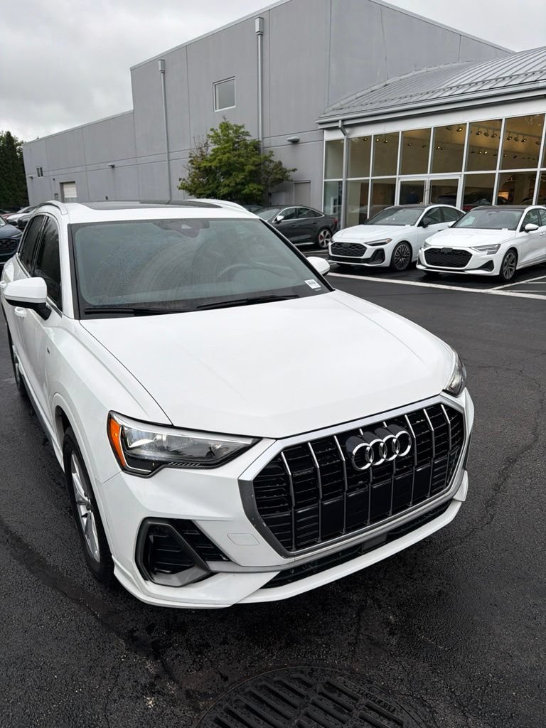 Used 2021 Audi Q3 2.0T Premium AWD/4WD image 4