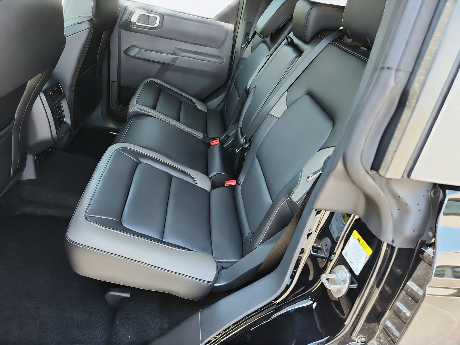 New 2026 Ford Bronco Outer Banks w/ Sasquatch Package AWD/4WD image 24