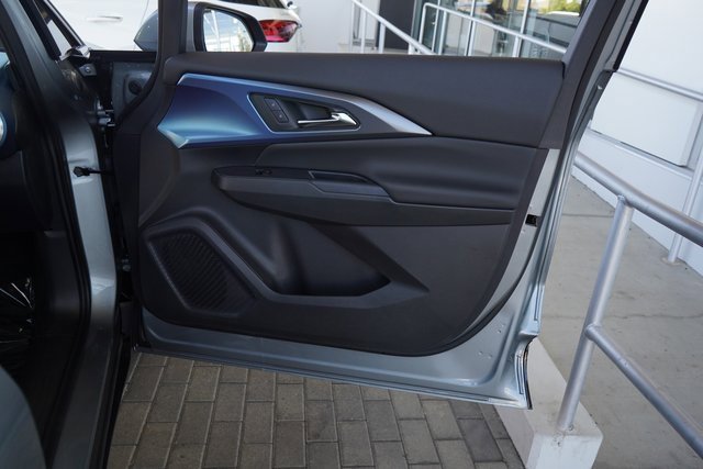 New 2025 Chevrolet Equinox EV LT image 16