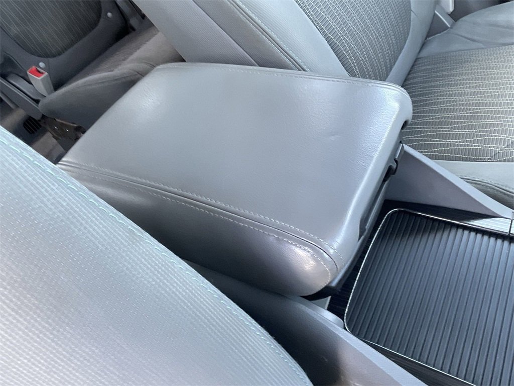 Used 2017 Chevrolet Traverse LT image 30