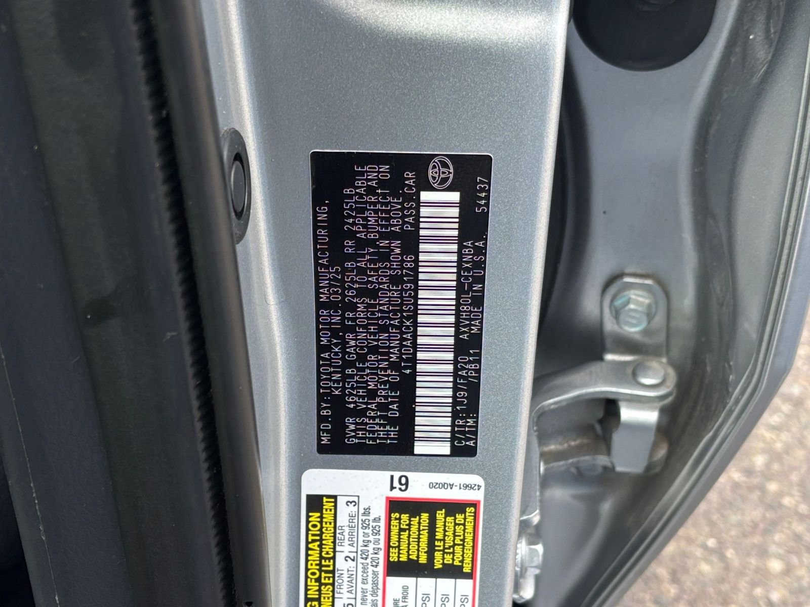 Used 2025 Toyota Camry LE image 24