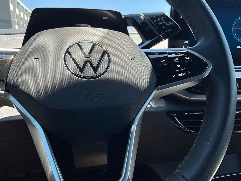 Used 2023 Volkswagen ID.4 Pro RWD image 19