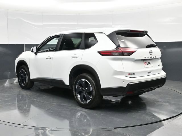 Used 2025 Nissan Rogue SV AWD/4WD image 10