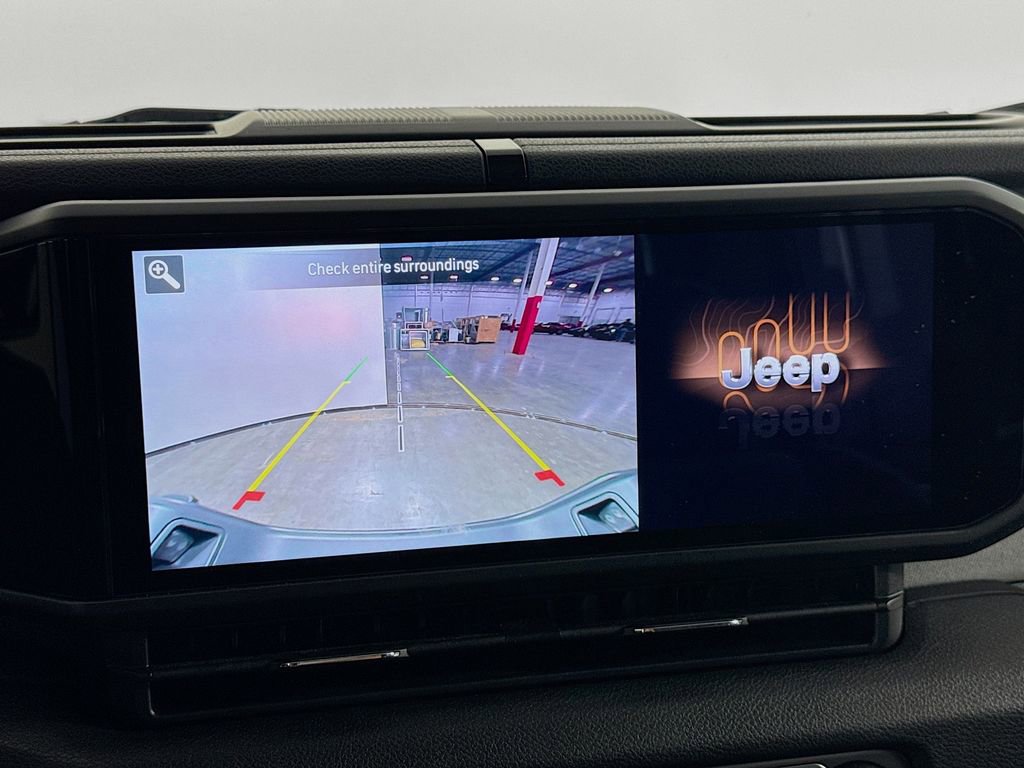 Used 2024 Jeep Gladiator Sport image 43