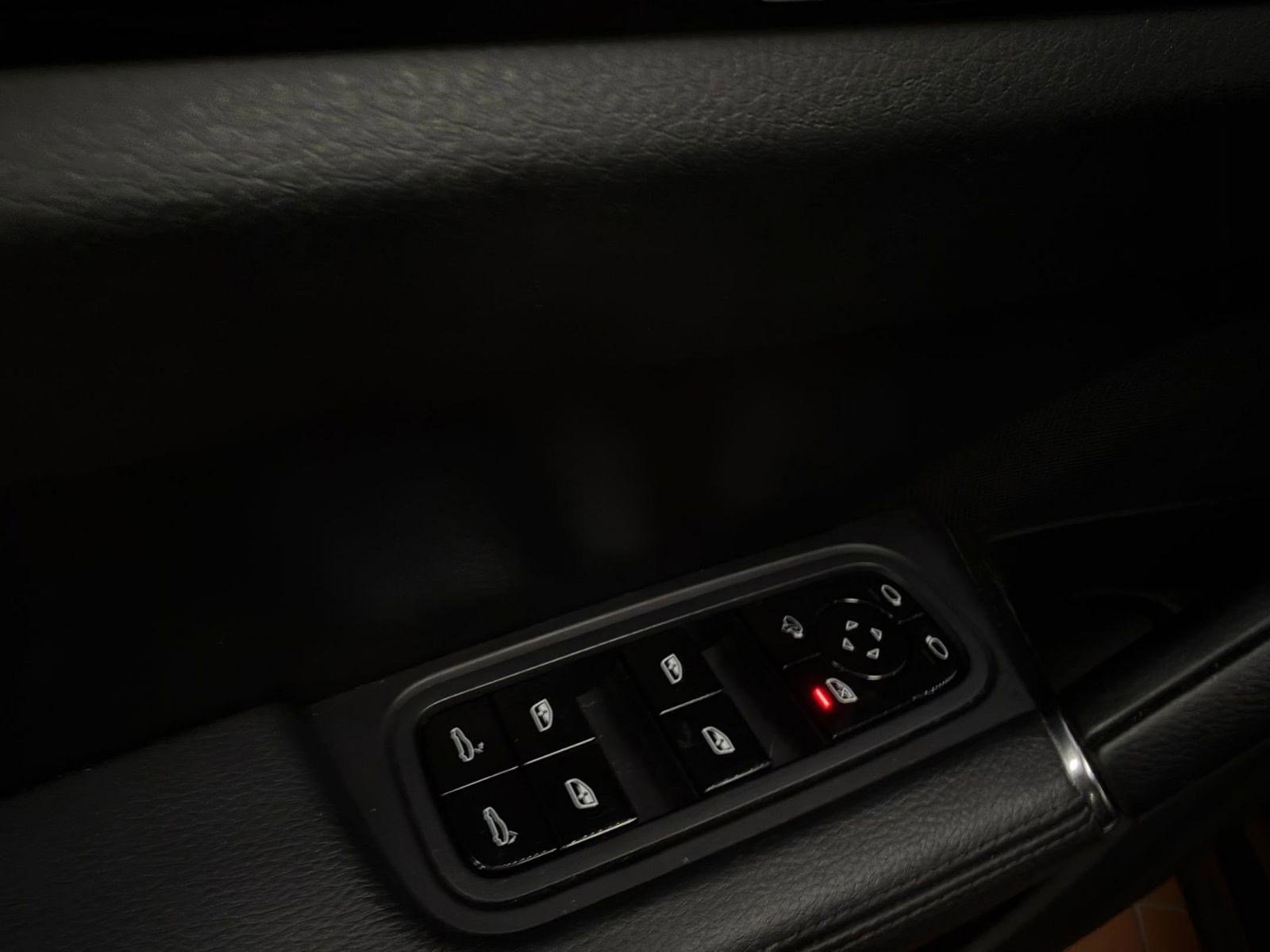 Used 2019 Porsche Cayenne AWD image 10