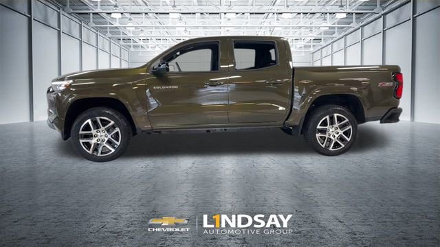Used 2023 Chevrolet Colorado Z71 w/ Z71 Convenience Package 2 image 5