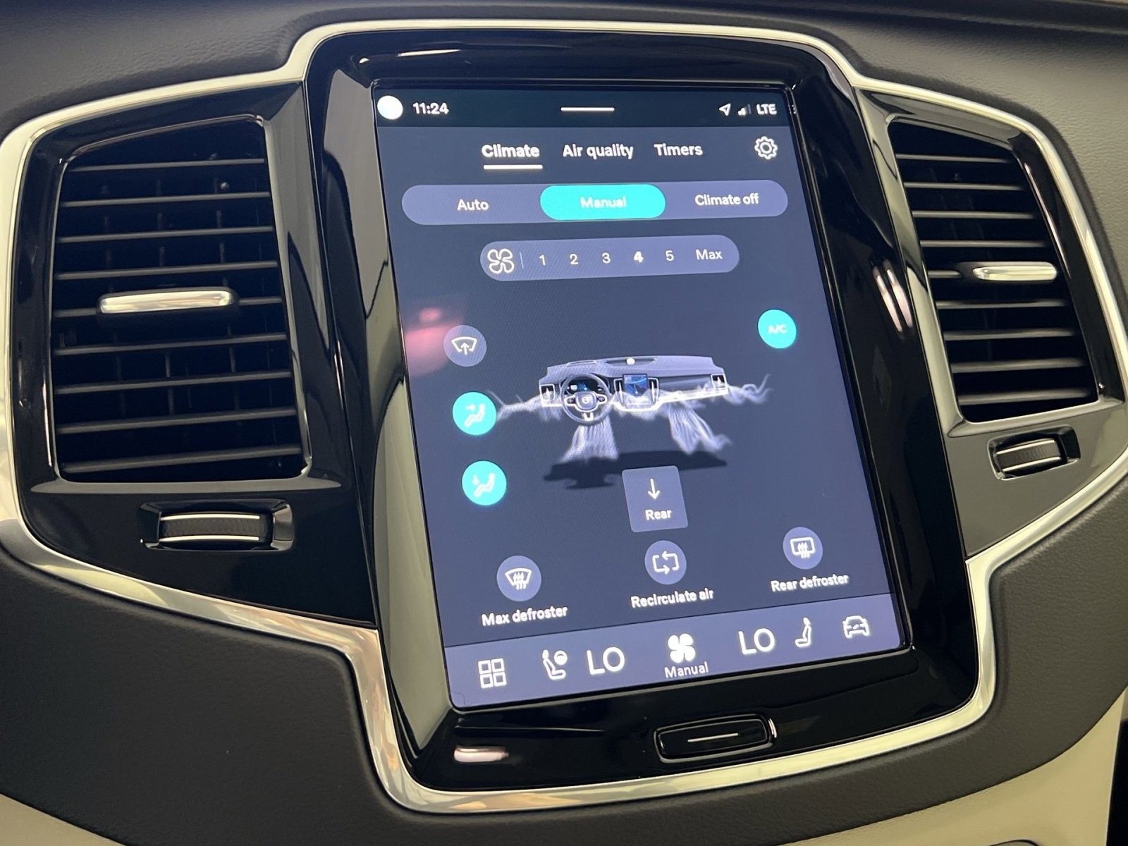 Used 2025 Volvo XC90 T8 Ultra image 21