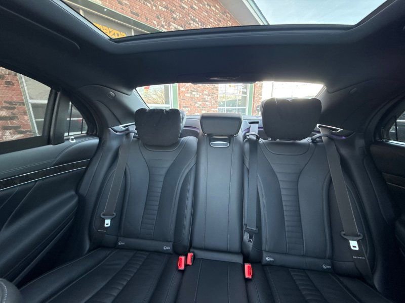 Used 2014 Mercedes-Benz S 550 Sedan image 24
