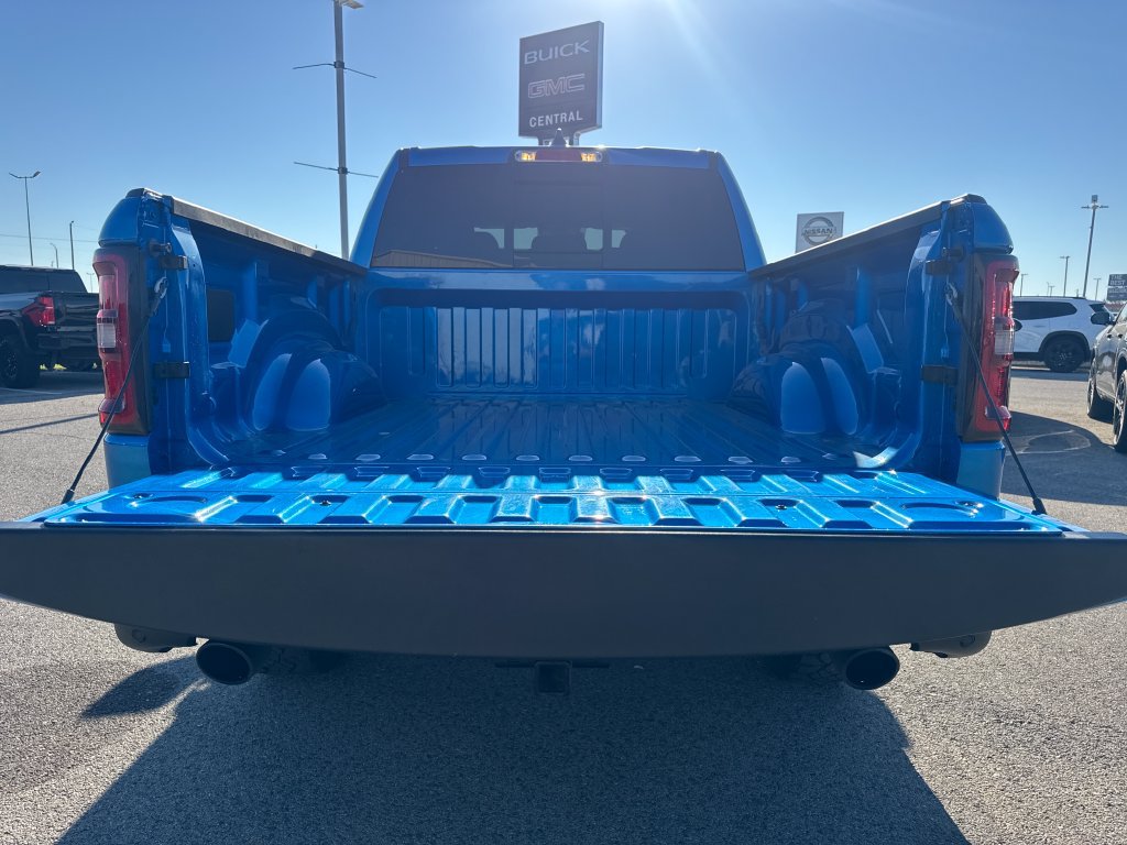 Used 2025 RAM 1500 Warlock AWD/4WD image 13