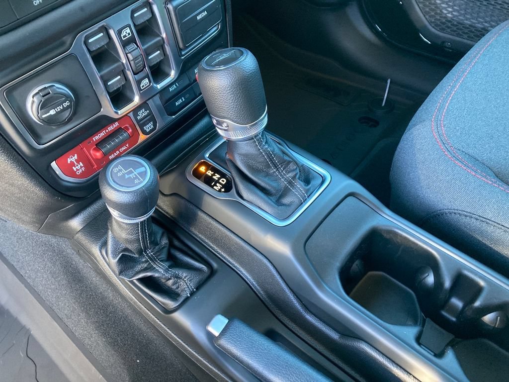 New 2026 Jeep Gladiator Rubicon w/ Safety Group AWD/4WD image 13