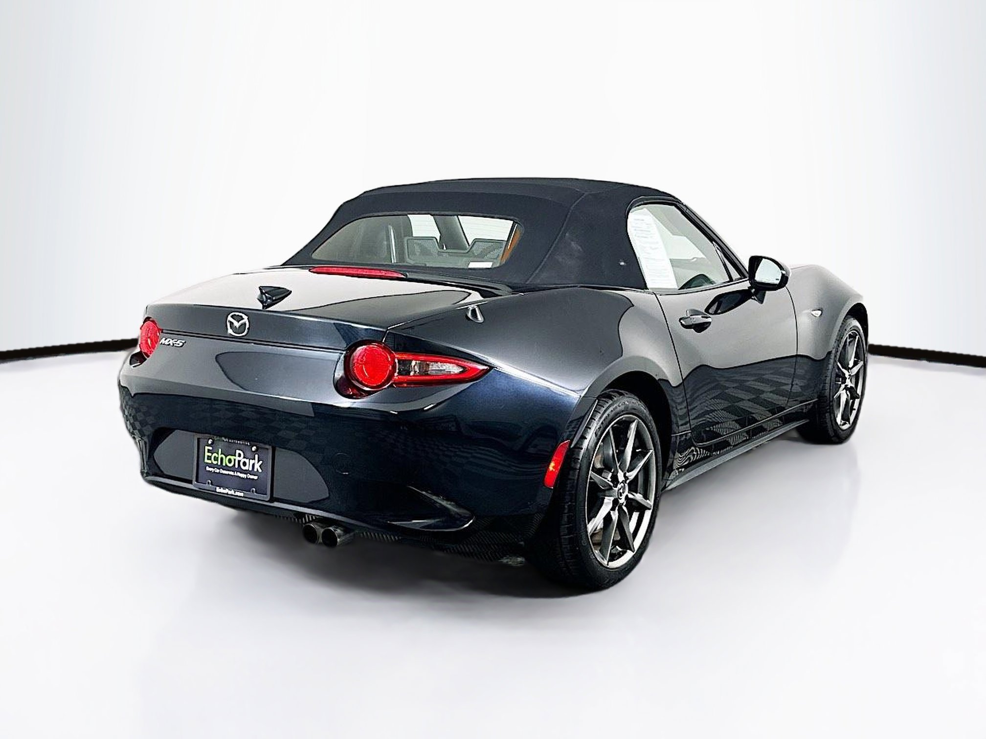 Used 2016 MAZDA MX-5 Miata Grand Touring RWD image 9